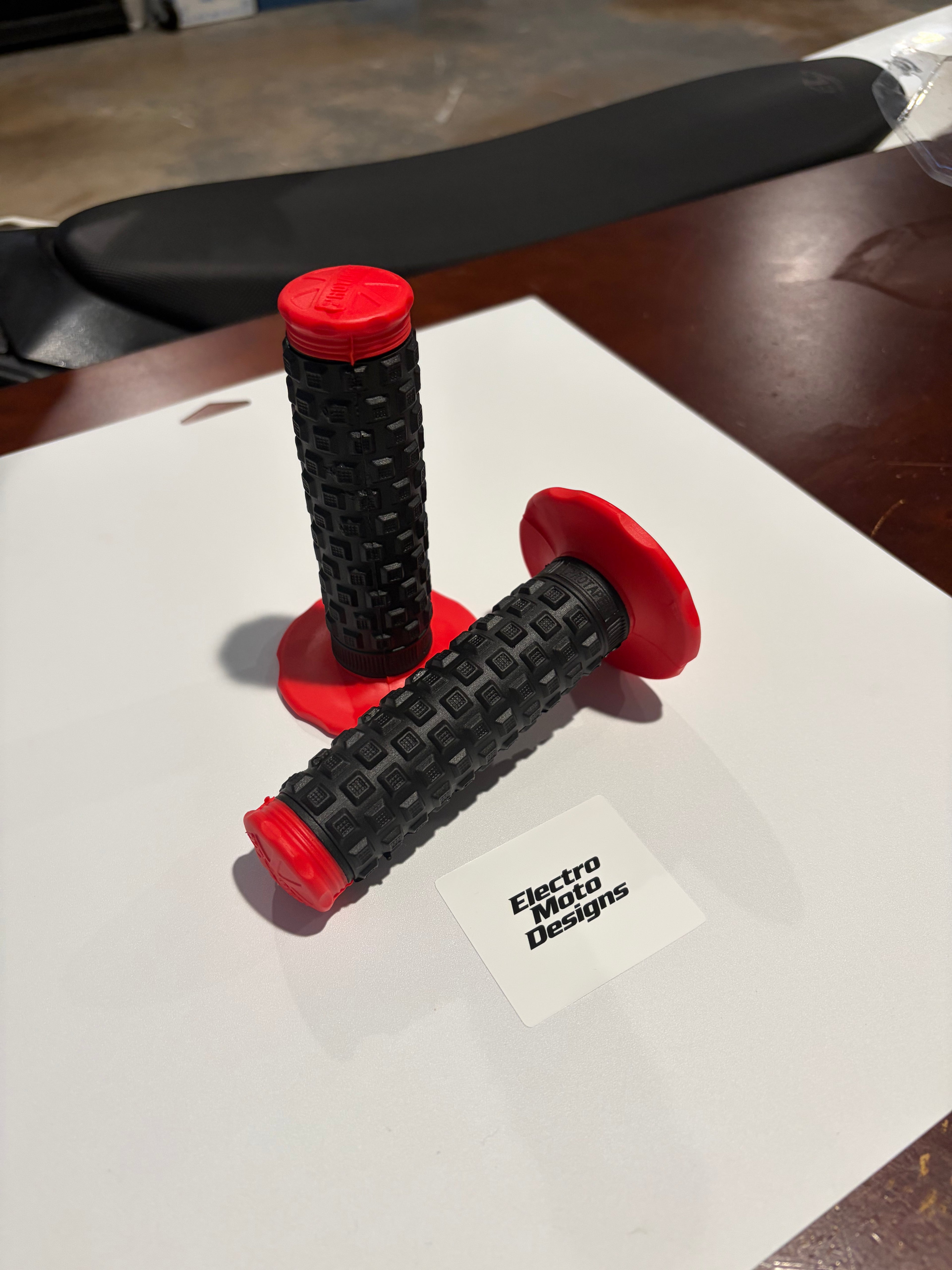 E-Moto 7/8  Pillow Top Grips - Electro Moto Designs