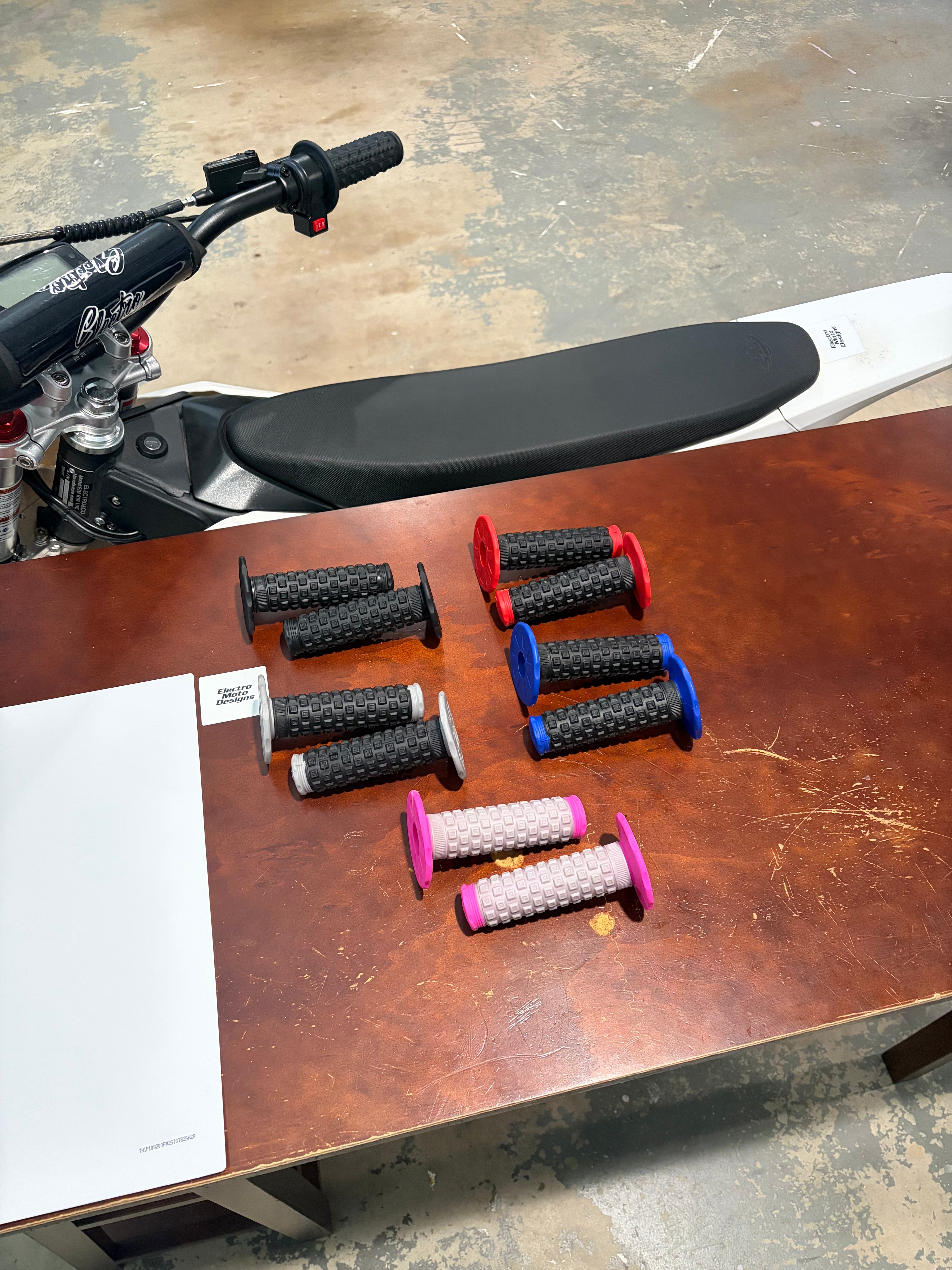 E-Moto 7/8  Pillow Top Grips - Electro Moto Designs